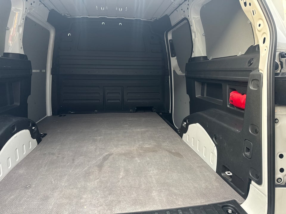 VW ID.Buzz 79 Cargo Comfort