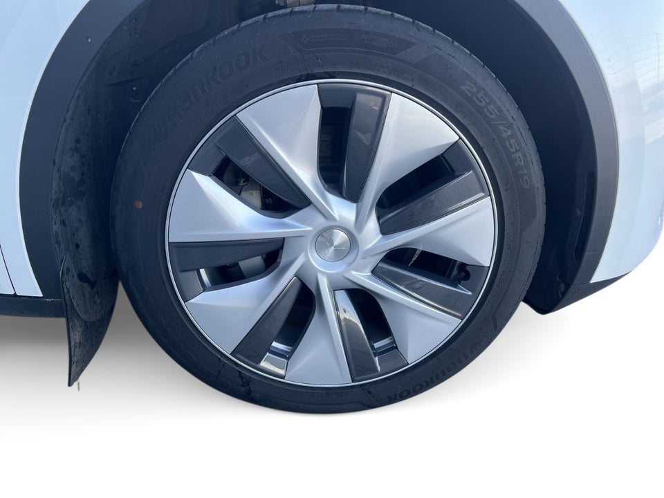 Tesla Model Y RWD 5d