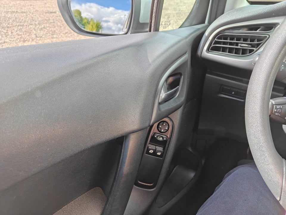 Citroën C3 1,0 PureTech 68 Attraction 5d