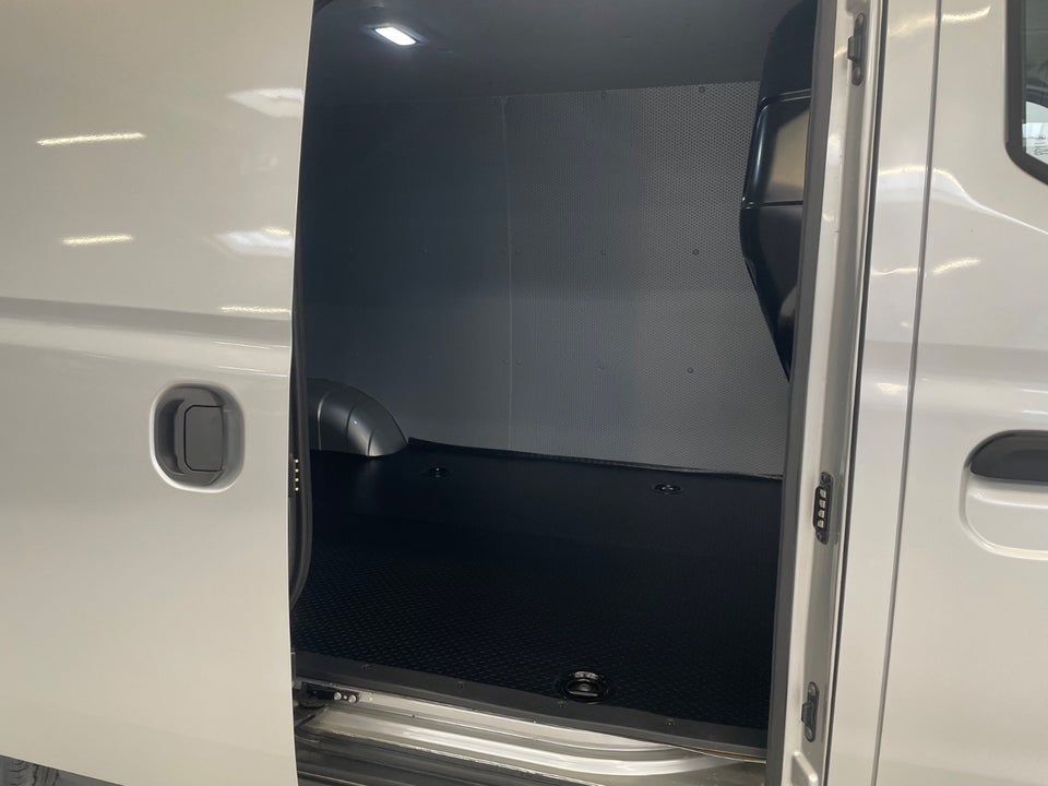 Maxus e-Deliver 3 50 Cargo Van LWB