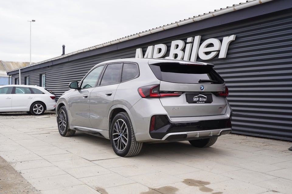 BMW iX1 xDrive30 M-Sport 5d