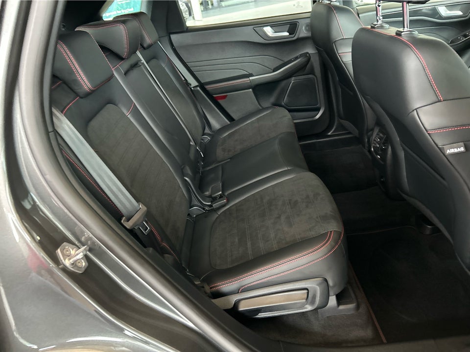 Ford Kuga 2,5 PHEV ST-Line X CVT 5d