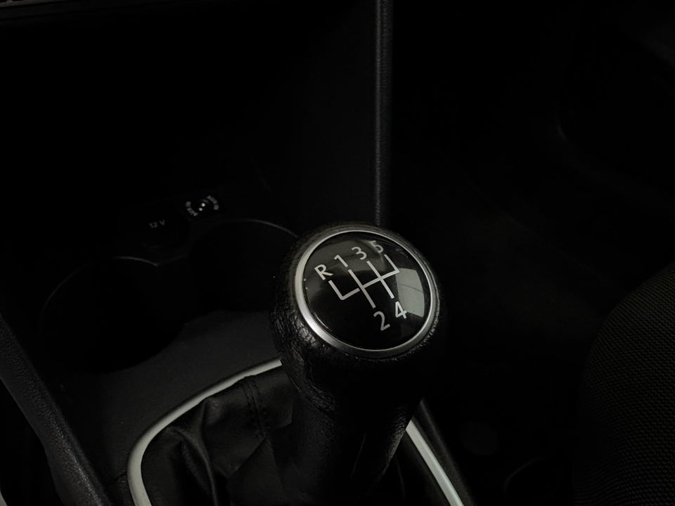 VW Polo 1,6 TDi 90 Comfortline 5d