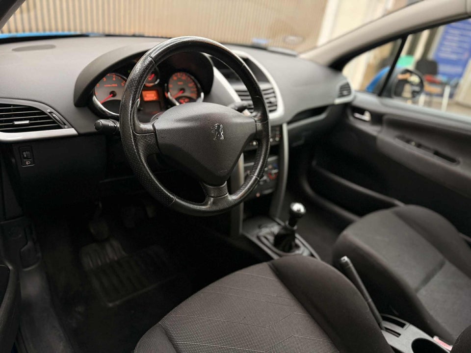 Peugeot 207 1,6  5d