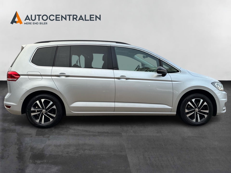 VW Touran 1,6 TDi 115 IQ.Drive DSG 7prs 5d