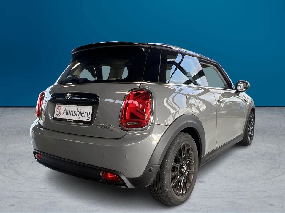 MINI Cooper SE Camden 3d