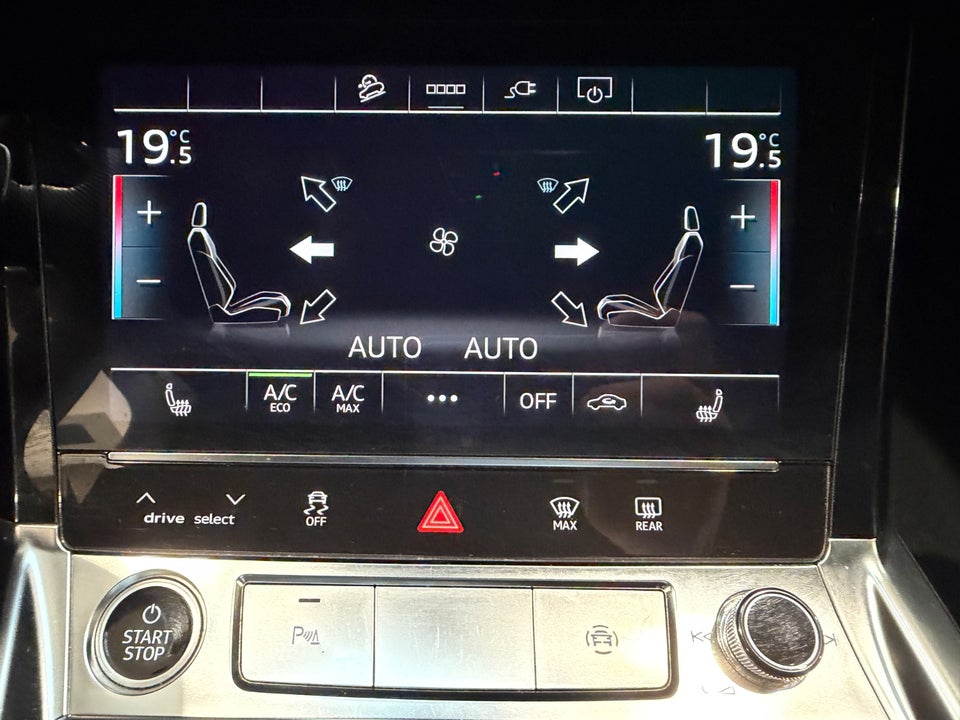 Audi e-tron 55 S-line quattro 5d