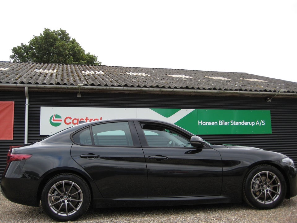 Alfa Romeo Giulia 2,2 JTD 150 4d