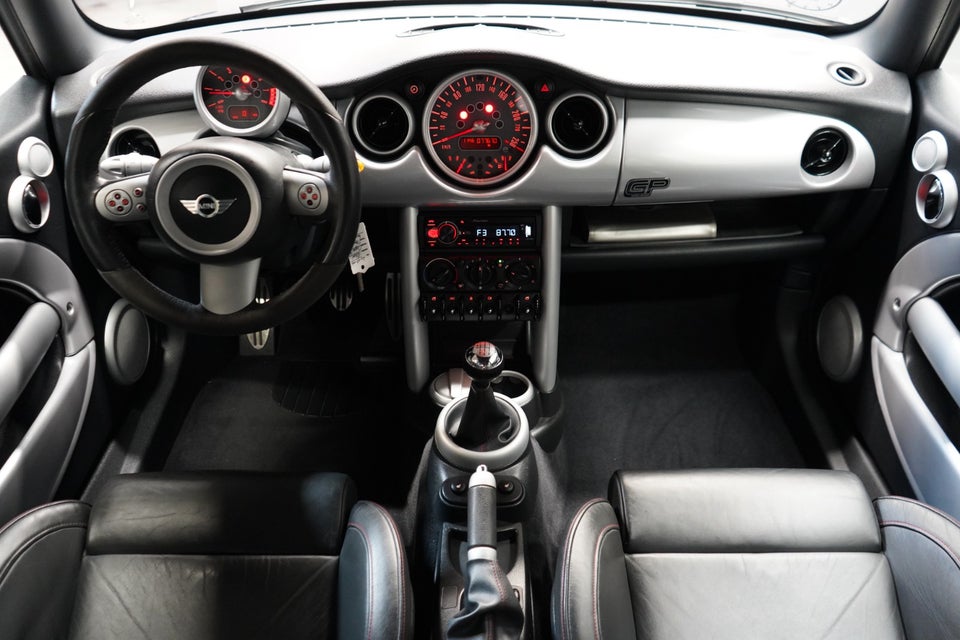 MINI Cooper S 1,6 JC Works GP 3d