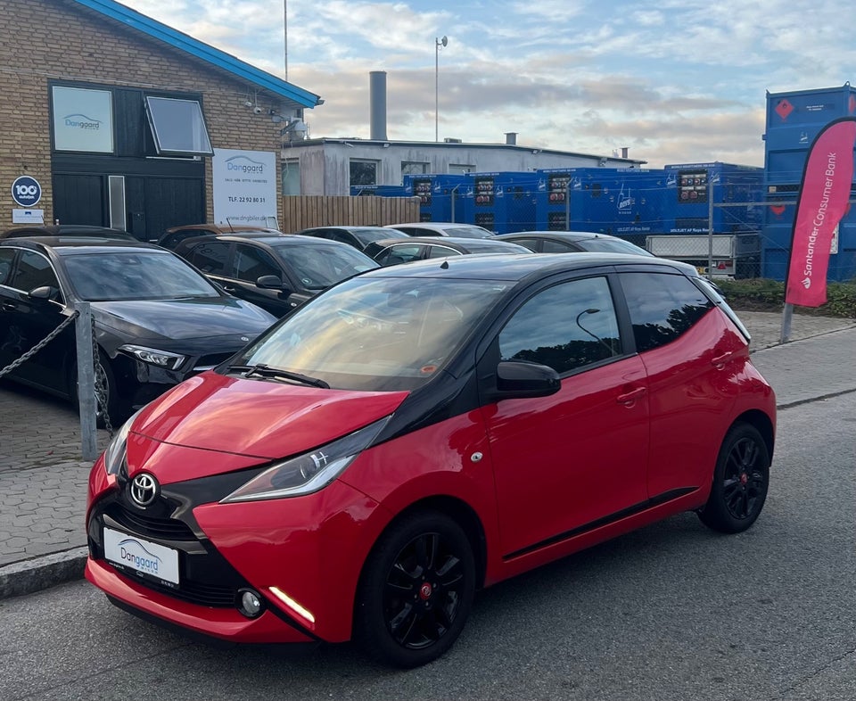 Toyota Aygo 1,0 VVT-i x-play 5d