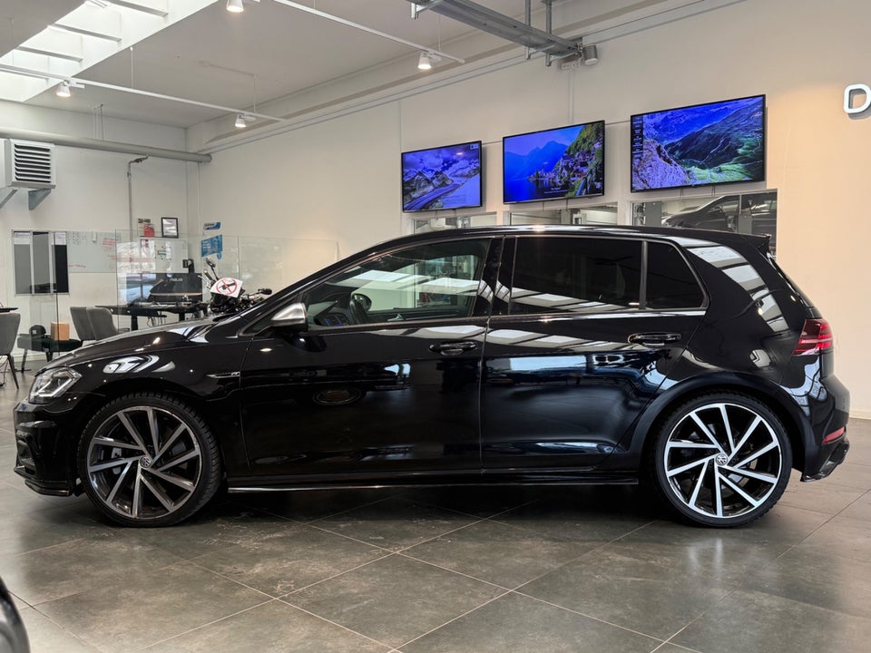 VW Golf VII 2,0 R DSG 4Motion 5d