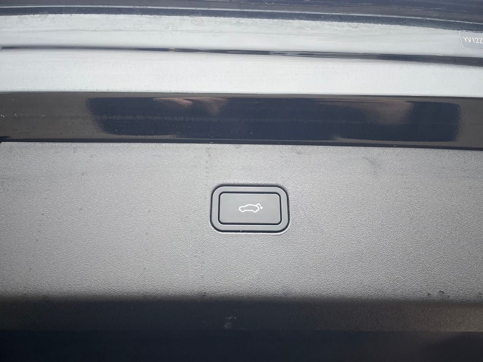 Volvo EX30 Extended Range Plus 5d