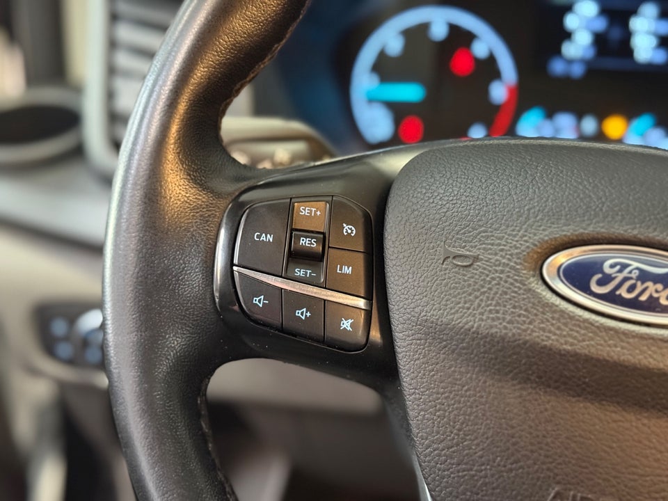 Ford Transit Custom 300 L2 2,0 TDCi 130 Trend