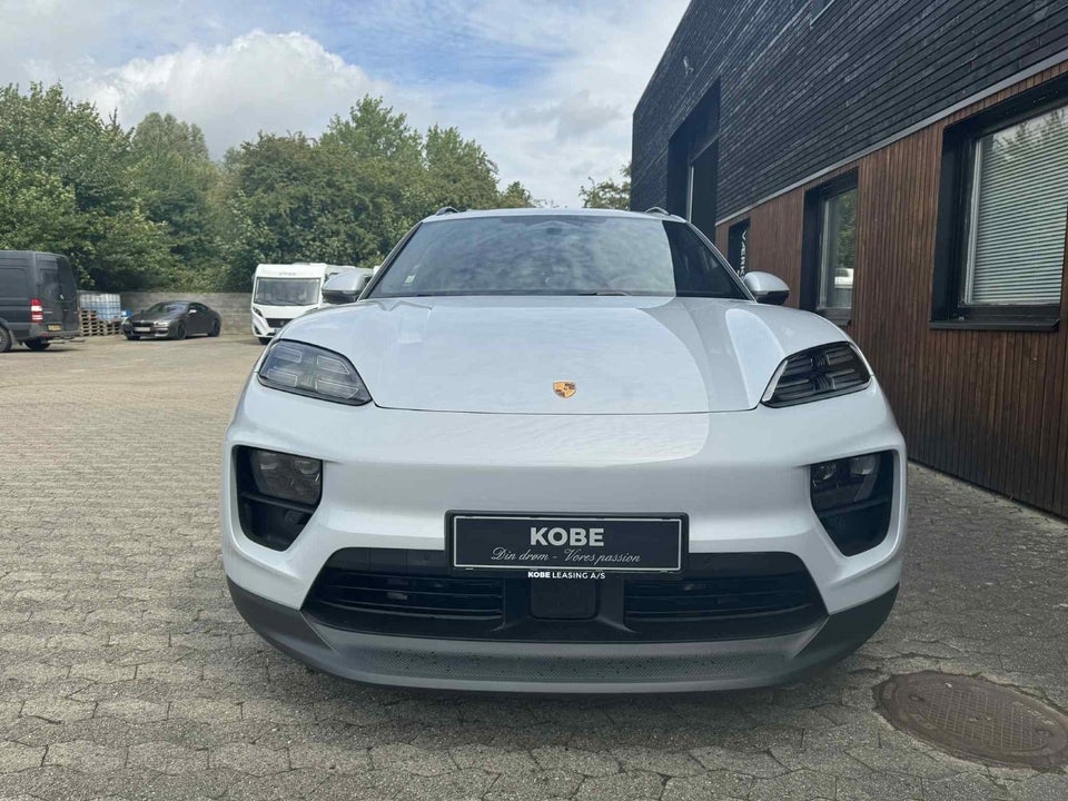 Porsche Macan 4 5d