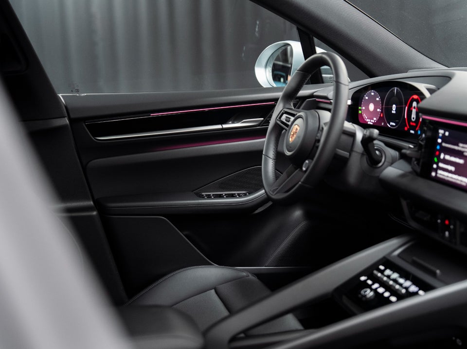 Porsche Macan 5d