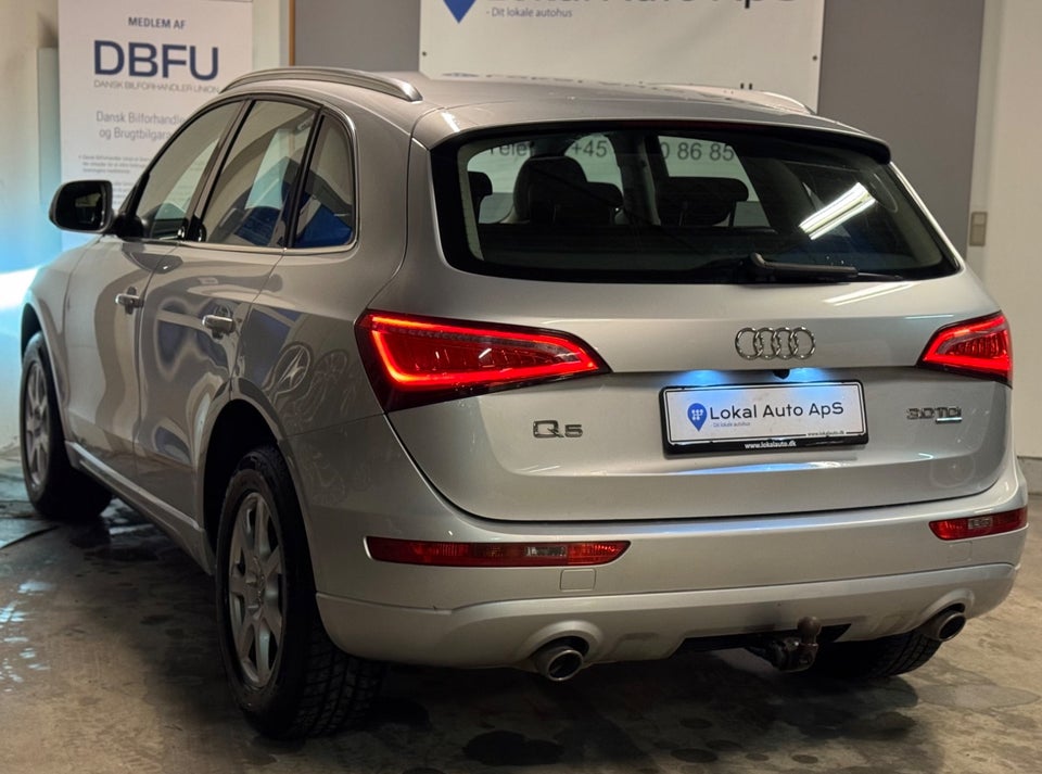 Audi Q5 3,0 TDi 240 quattro S-tr. 5d