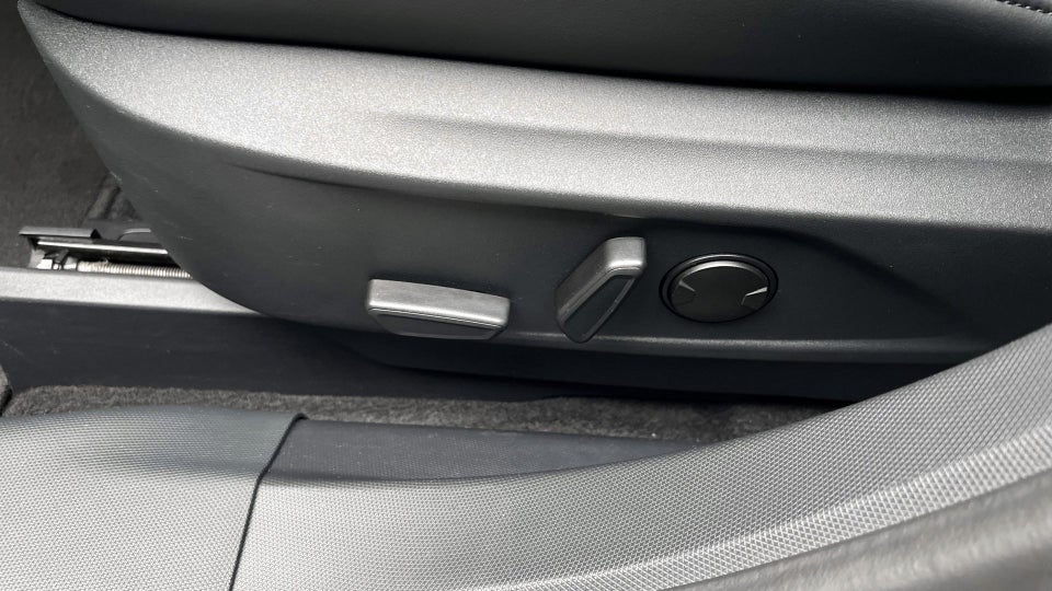 Ford Mustang Mach-E 98 Extended Range 5d