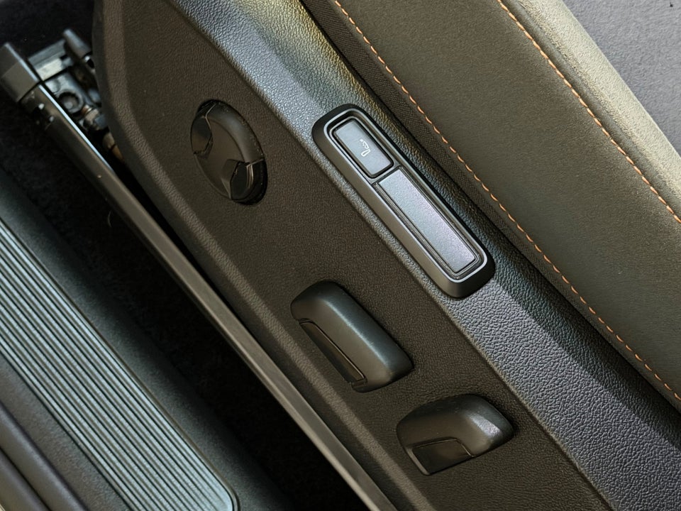 Cupra Born 77 e-Boost Dinamica Pack High 5d