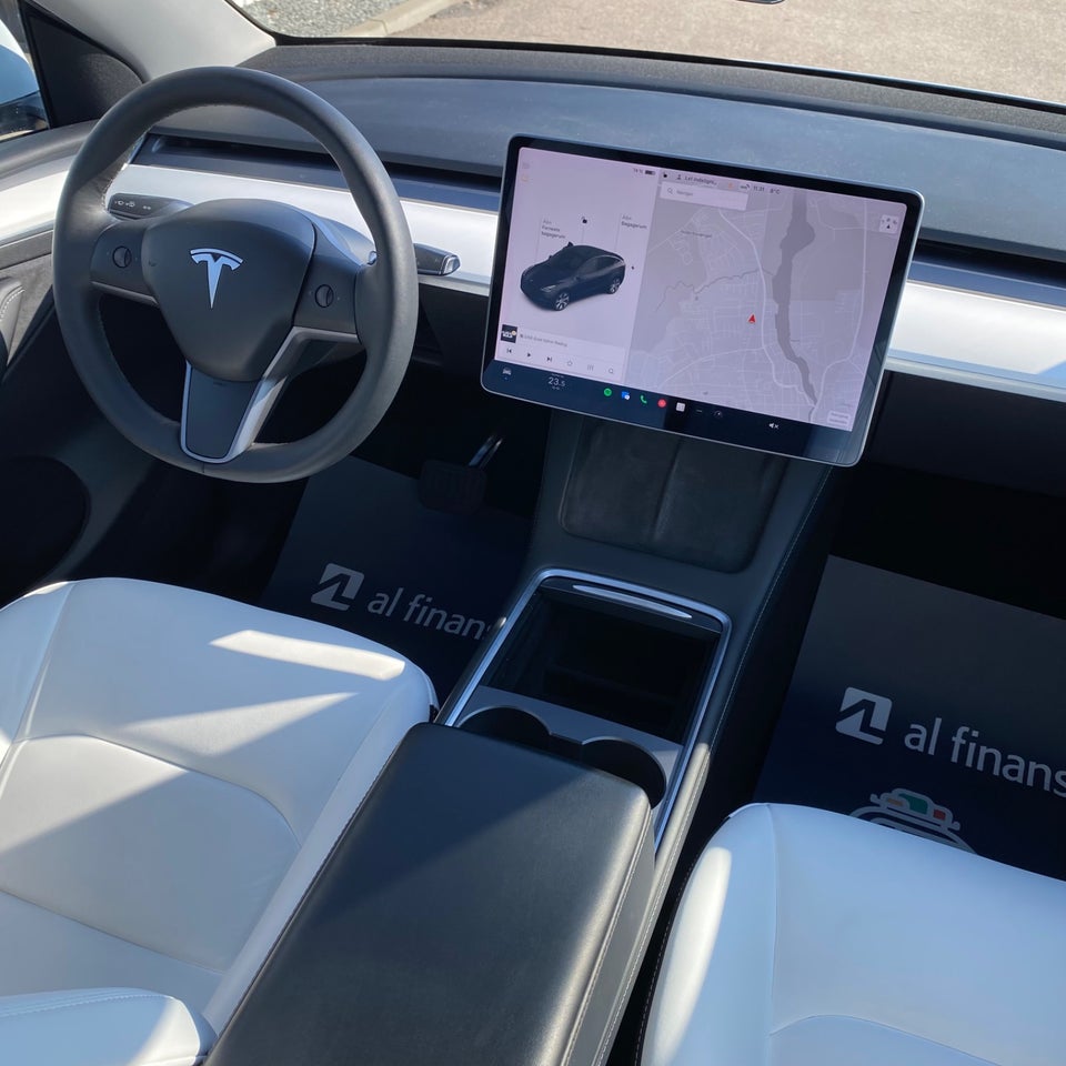 Tesla Model Y Long Range AWD 5d