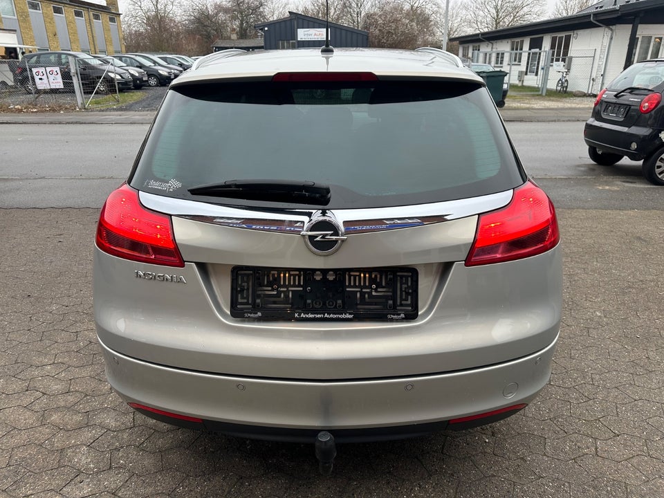 Opel Insignia 1,8 Edition Sports Tourer 5d