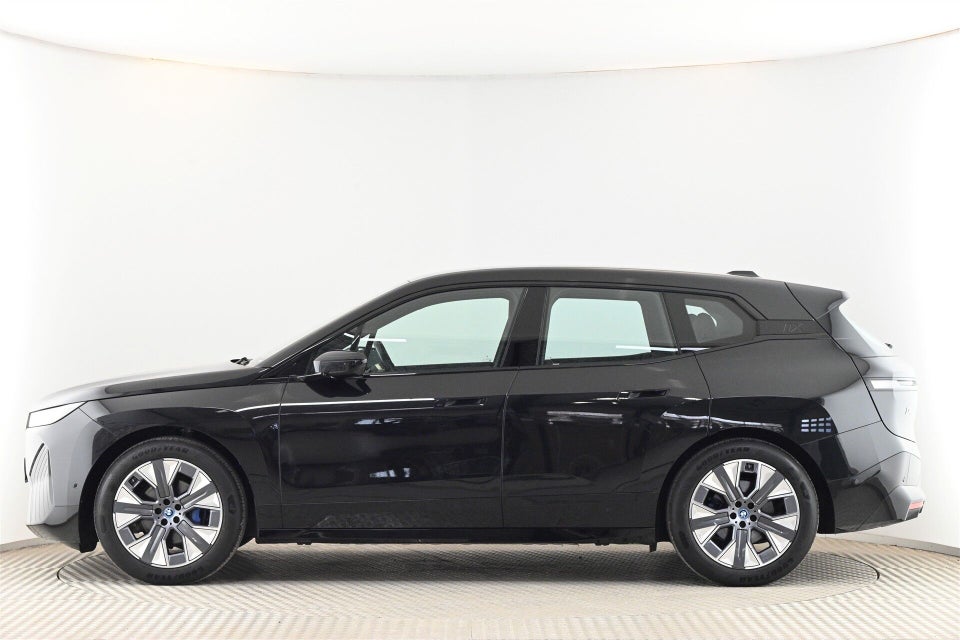 BMW iX xDrive40 Fully Charged 5d