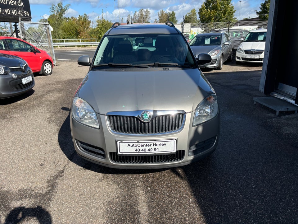 Skoda Roomster 1,4 16V Style 5d