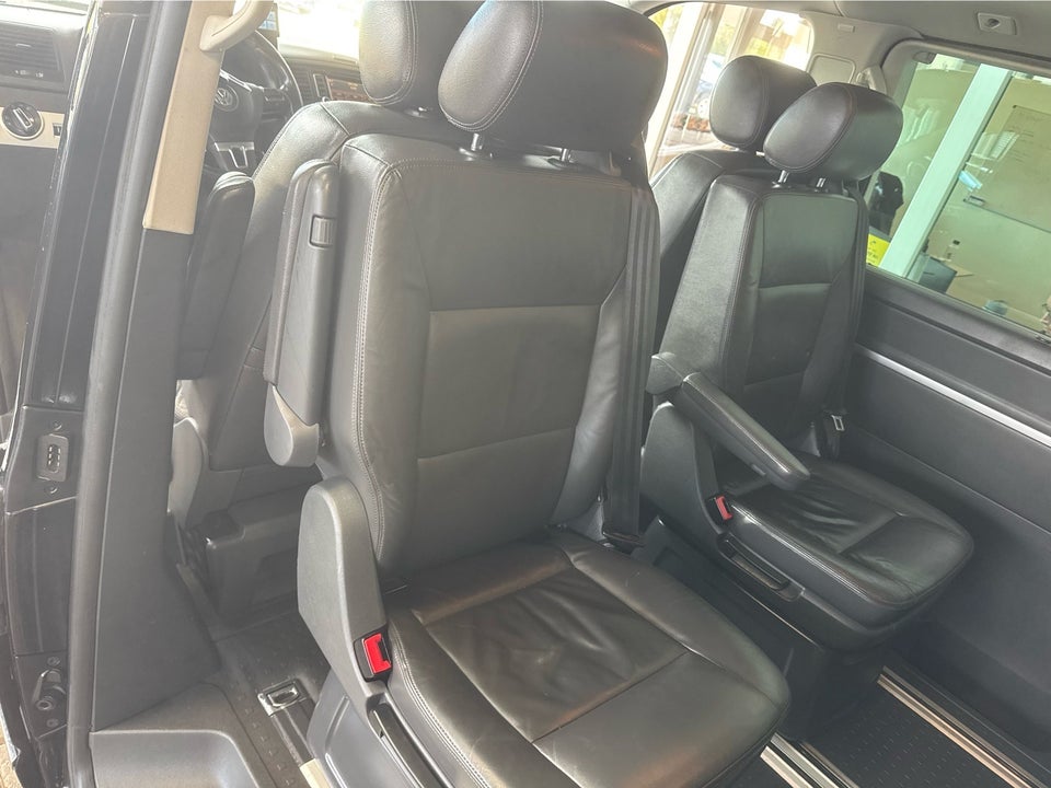 VW Multivan 2,0 TDi 180 Highline DSG 4Motion kort 5d