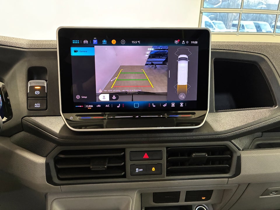 VW Crafter 35 2,0 TDi 140 Kombi L3H3 aut.