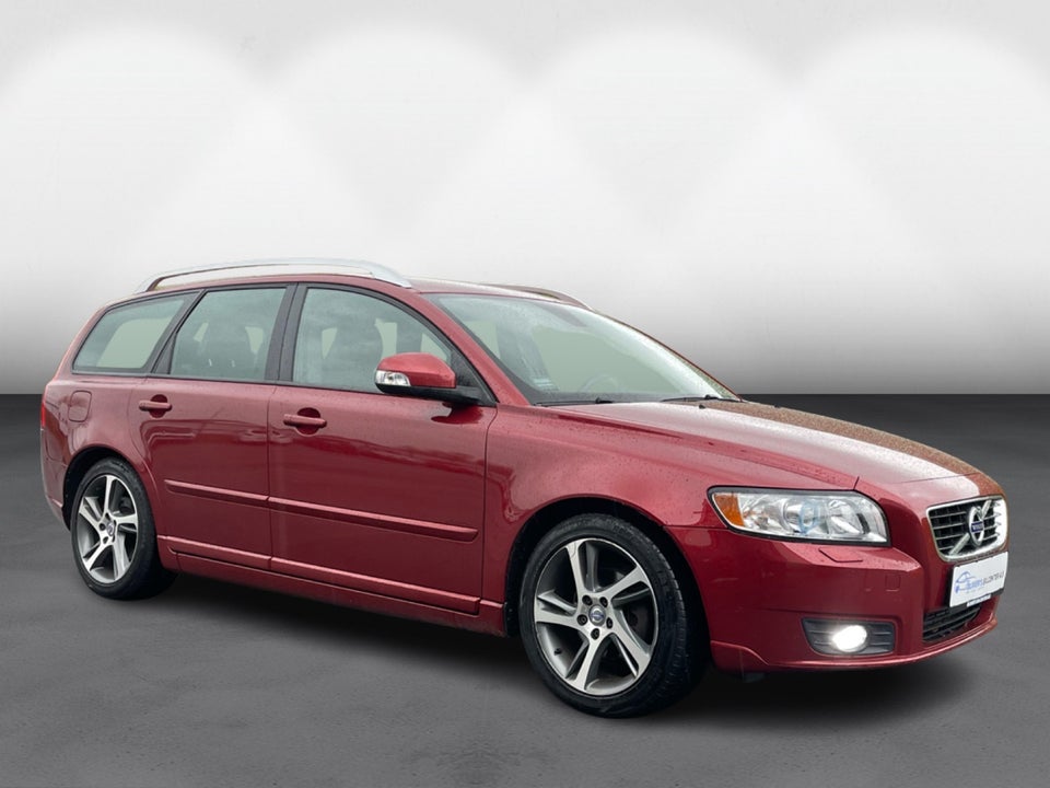 Volvo V50 1,6 D2 115 Momentum 5d