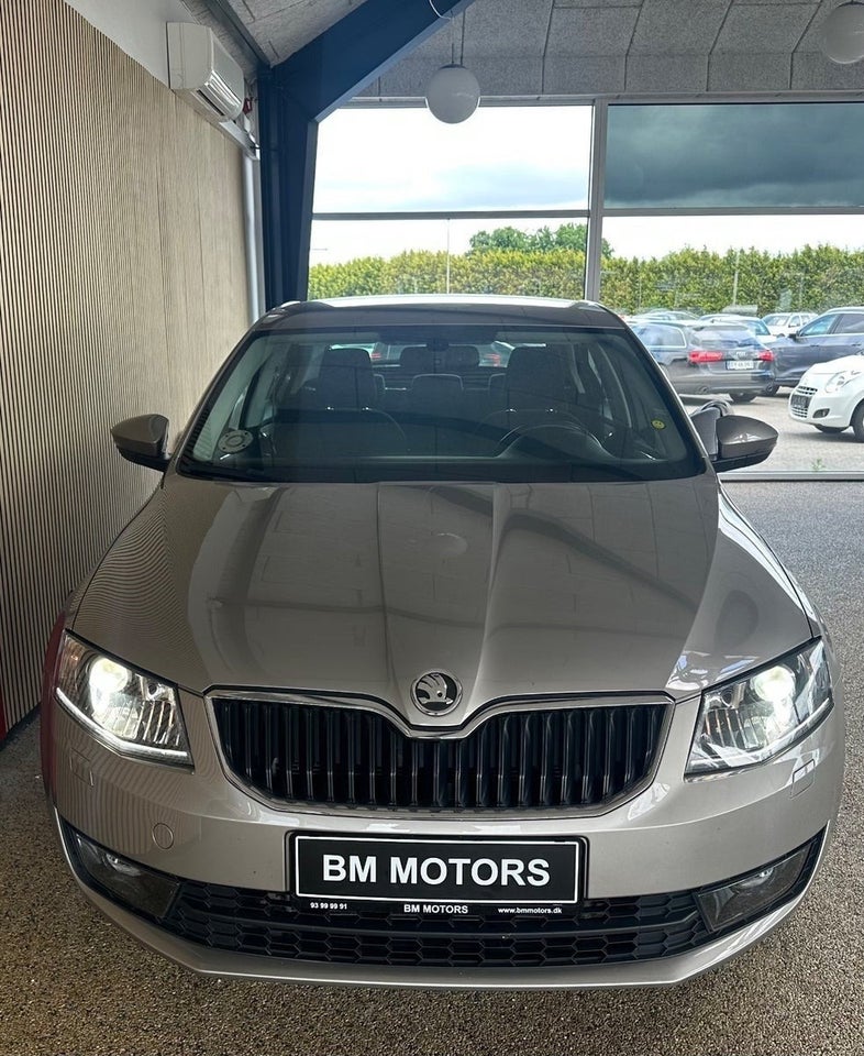 Skoda Octavia 1,8 TSi 180 Elegance DSG 5d