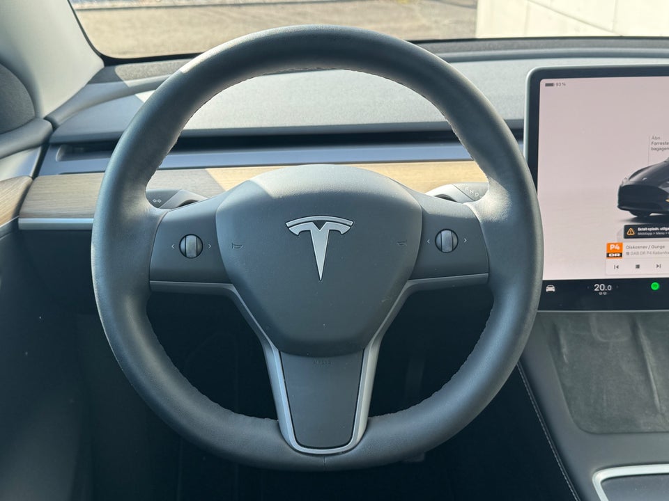 Tesla Model Y Long Range AWD 5d