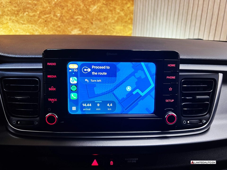 Kia Rio 1,0 T-GDi Attraction 5d