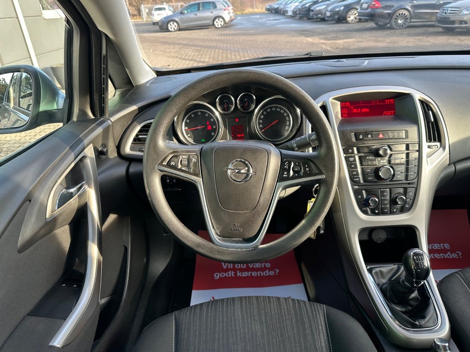 Opel Astra 1,6 Enjoy 5d