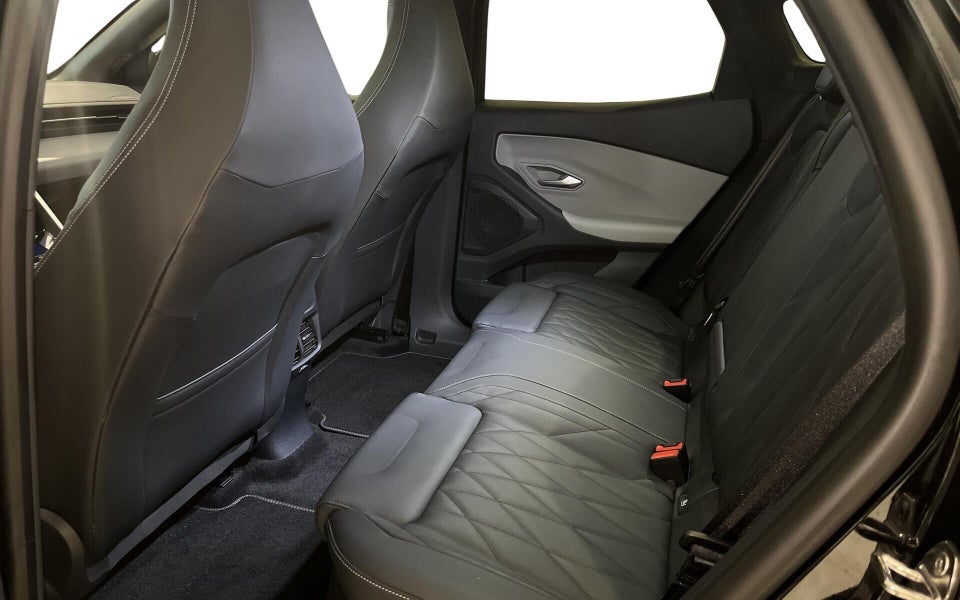 Ford Explorer 82 Premium Extended Range 5d