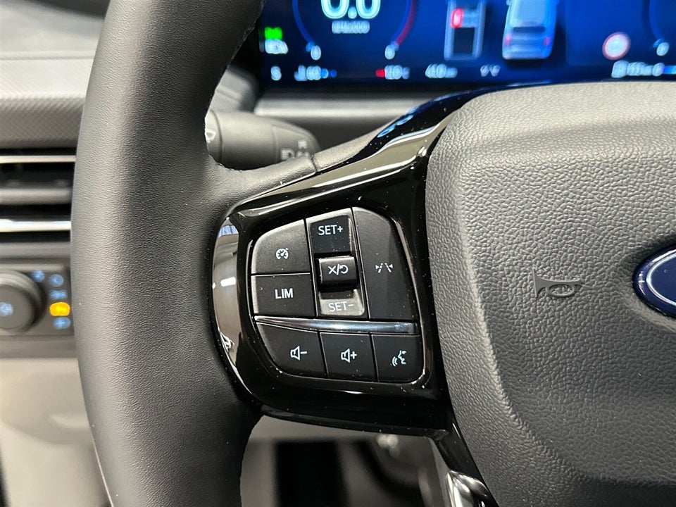 Ford Transit Custom 320L 2,0 EcoBlue Limited aut.