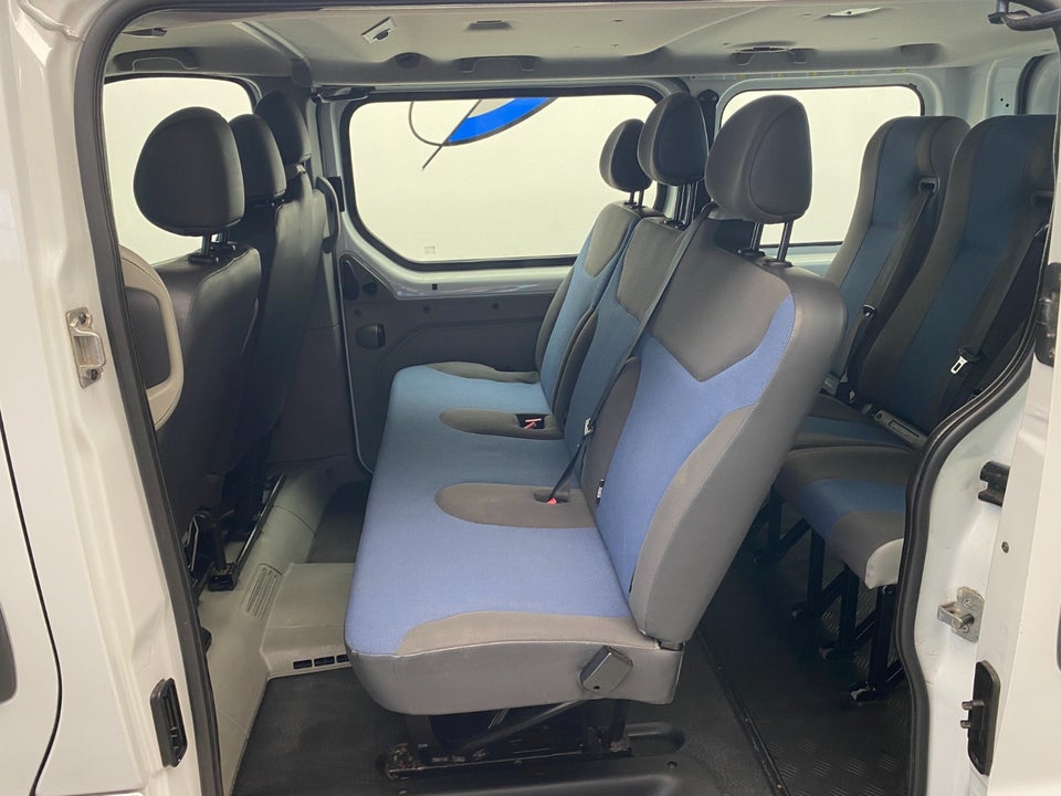 Renault Trafic T27 2,0 dCi 115 L1H1 Kombi 4d