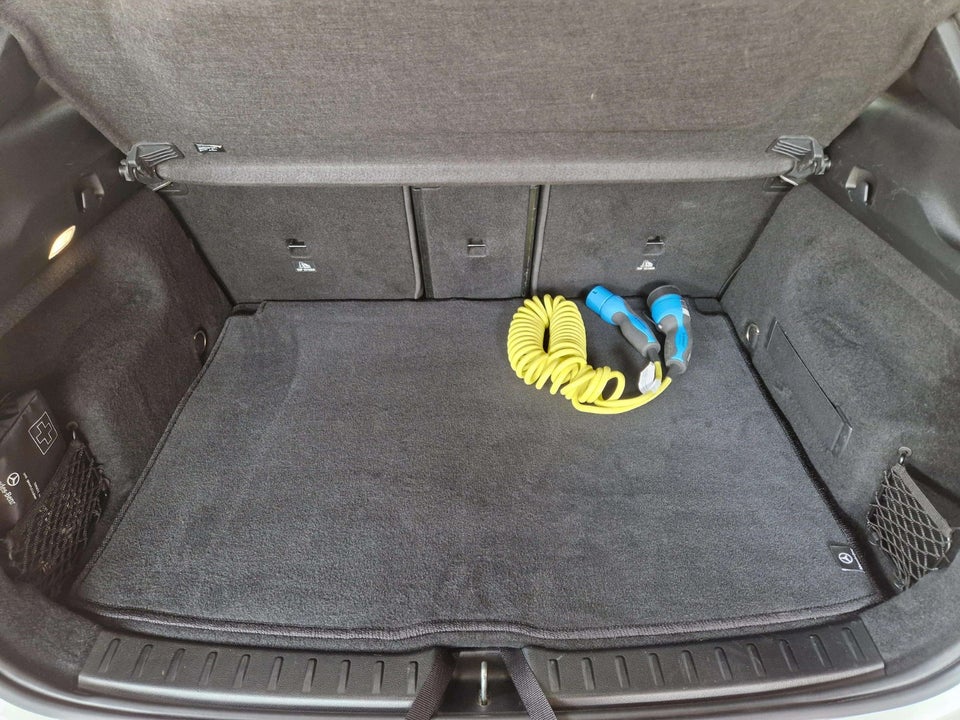 Mercedes EQA250 AMG Line 5d