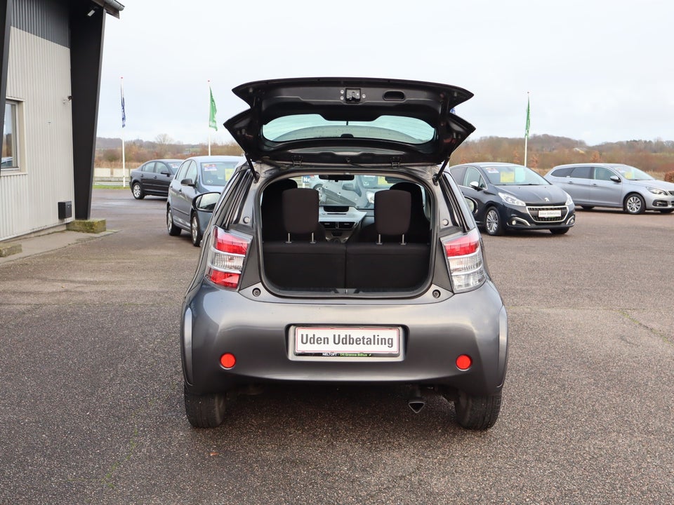 Toyota iQ 1,0 VVT-i Q2 3d