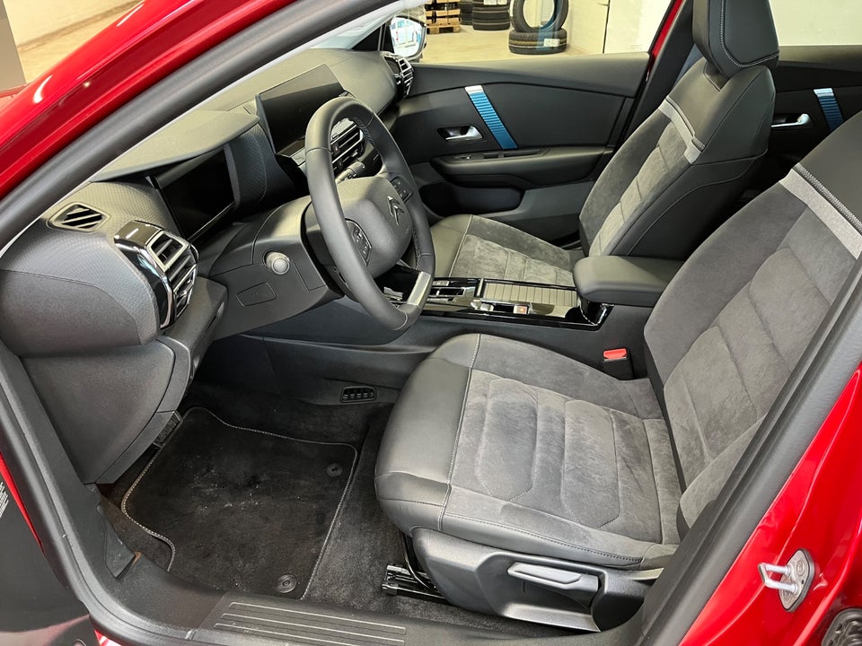 Citroën ë-C4 X 50 Shine Pack 4d