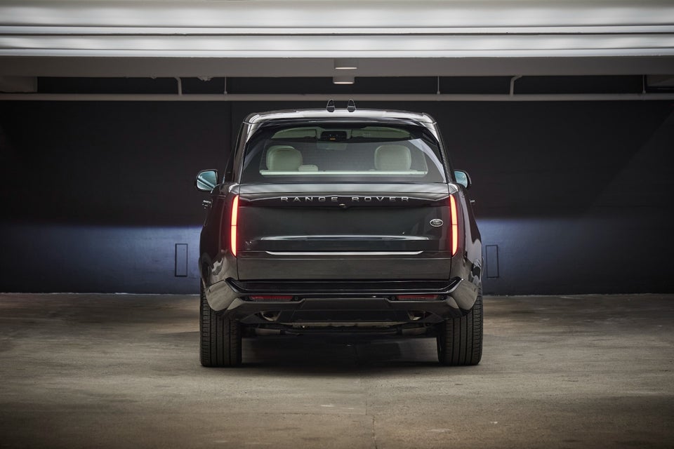 Land Rover Range Rover 3,0 P440e Autobiography aut. LWB 5d