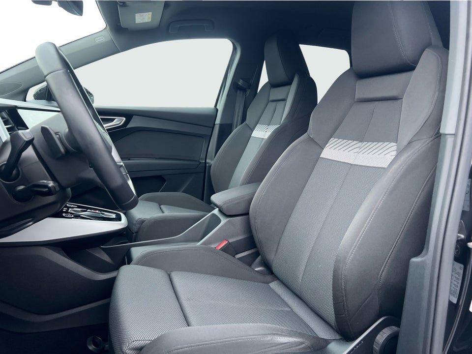 Audi Q4 e-tron 40  5d