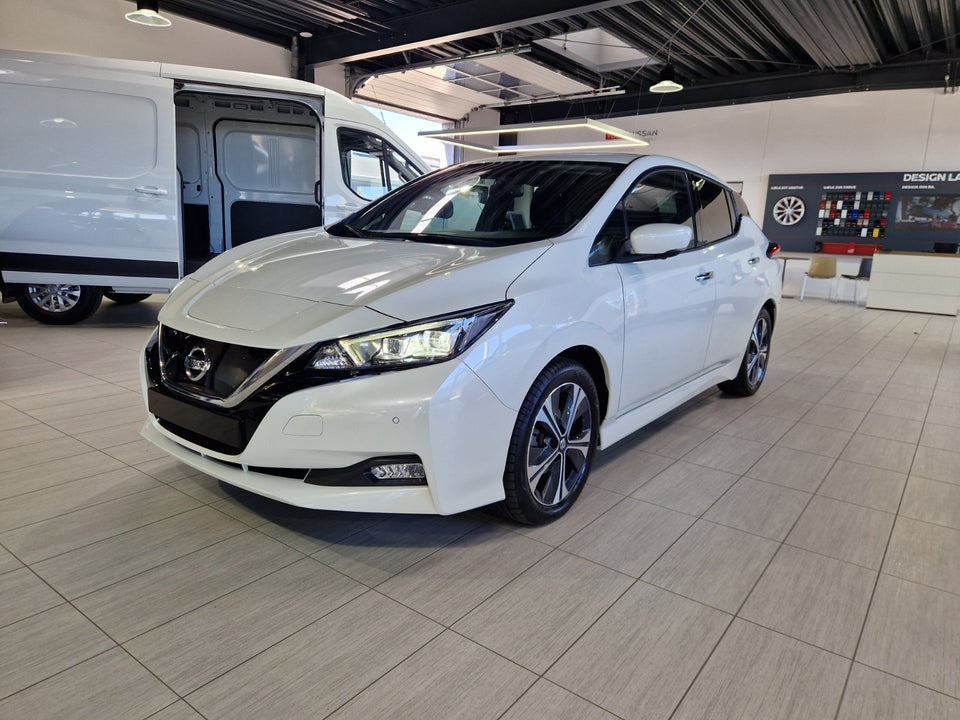 Nissan Leaf 40 N-Connecta 5d