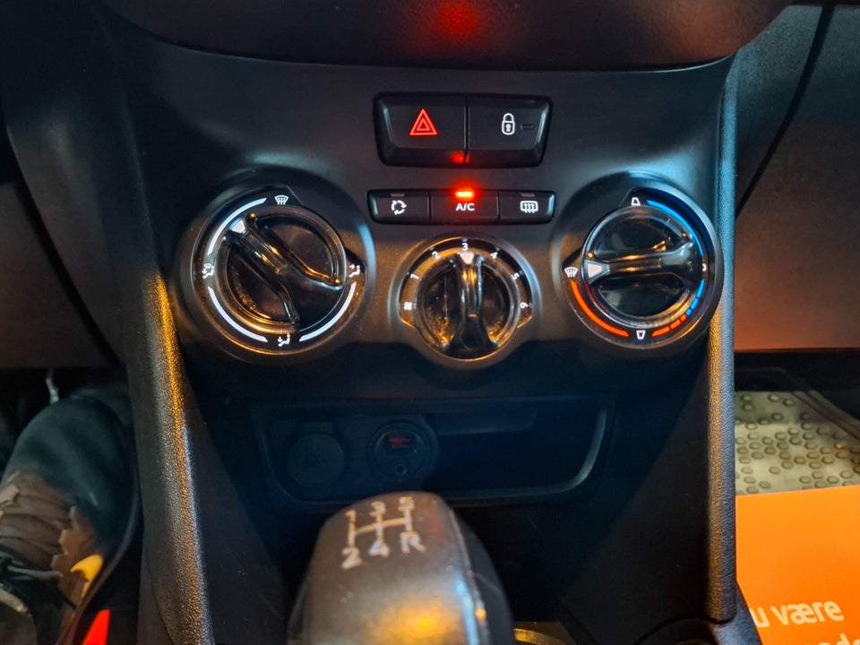 Peugeot 208 1,6 BlueHDi 100 Active 5d