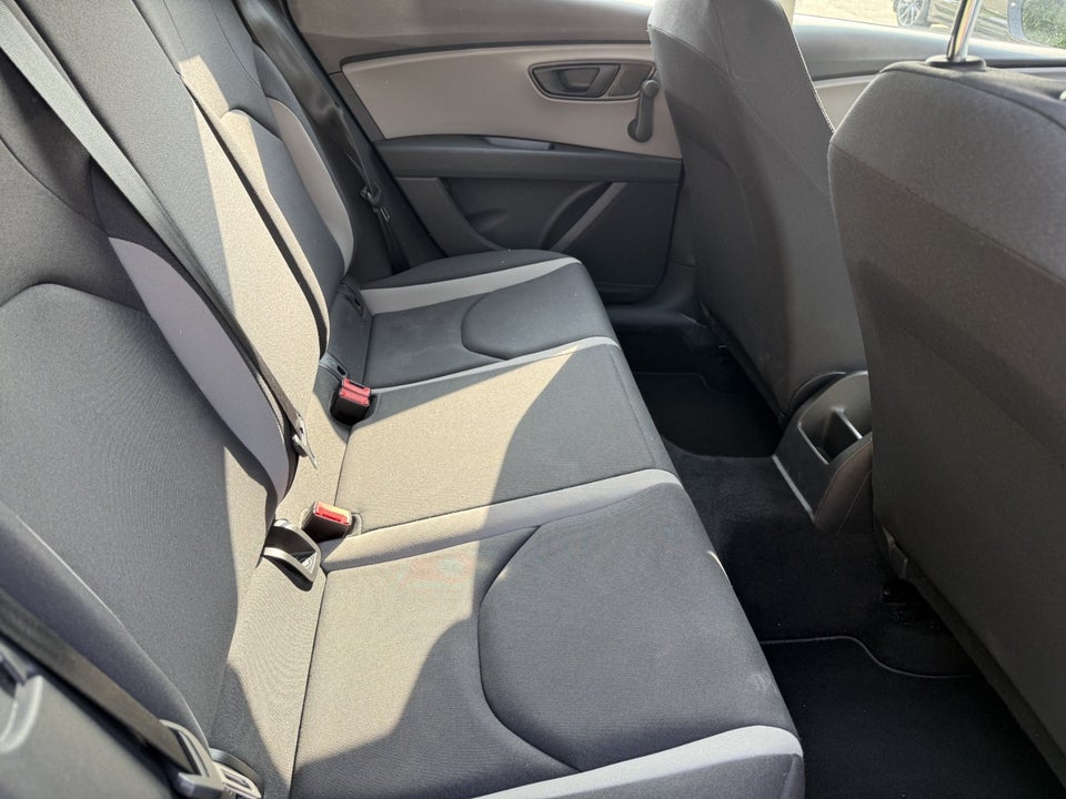 Seat Leon 1,0 TSi 115 Reference 5d