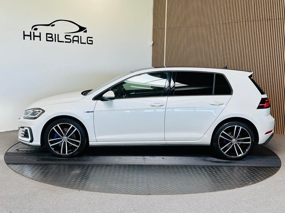 VW Golf VII 1,4 GTE DSG 5d