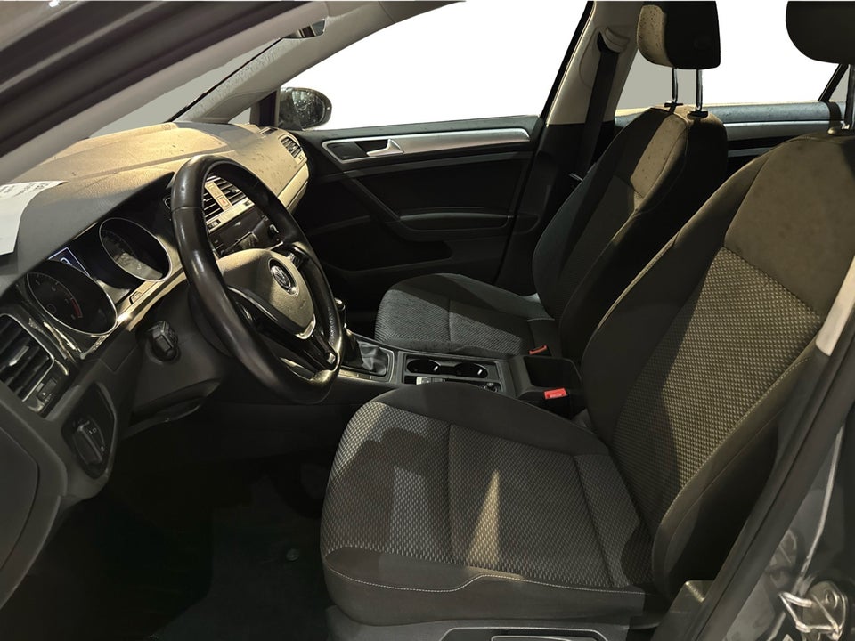 VW Golf VII 1,0 TSi 85 Trendline 5d