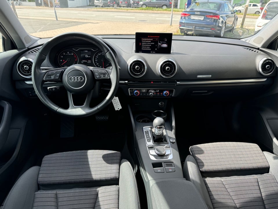 Audi A3 35 TFSi Sport Limited+ Sportback S-tr. 5d