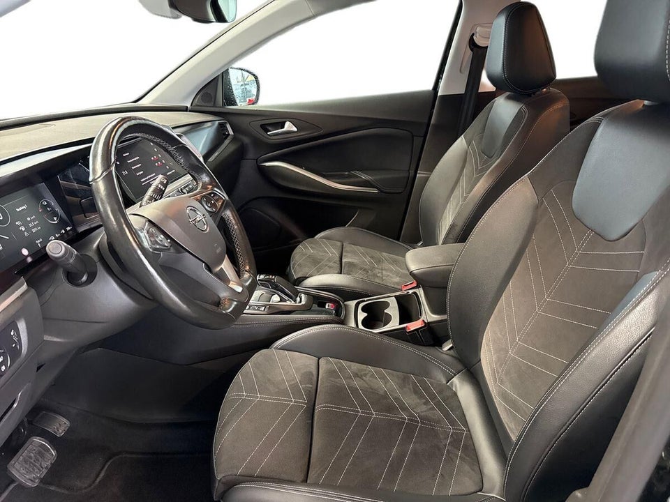 Opel Grandland 1,6 Hybrid Ultimate aut. 5d