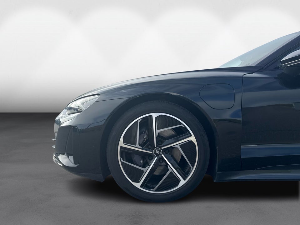Audi e-tron GT quattro 4d