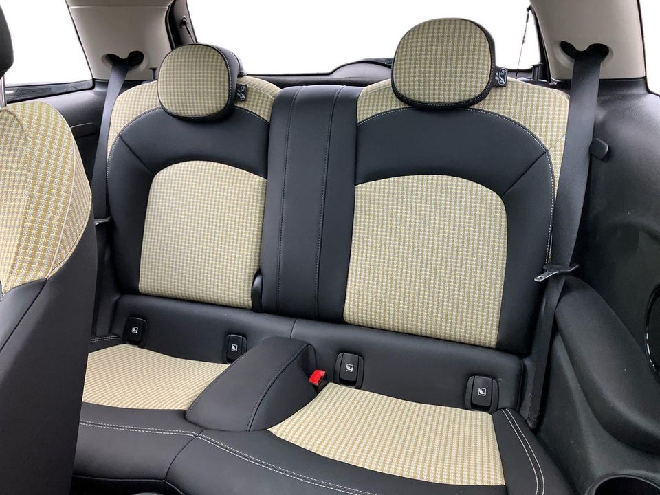 MINI Cooper SE Camden Edition 3d